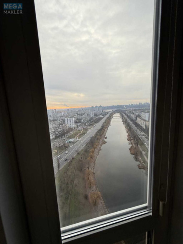 Продаж 2 кімнатної квартири (70/?/20), 29 пов. 35 пов. будинку, <a class="location-link" href="/kiev/" title="Недвижимость Київ">Київ</a>, <a class="location-link" href="/kiev/dneprovskij/" title="Недвижимость Дніпровський район">Дніпровський р-н</a>, Соборности просп. (изображение 8)