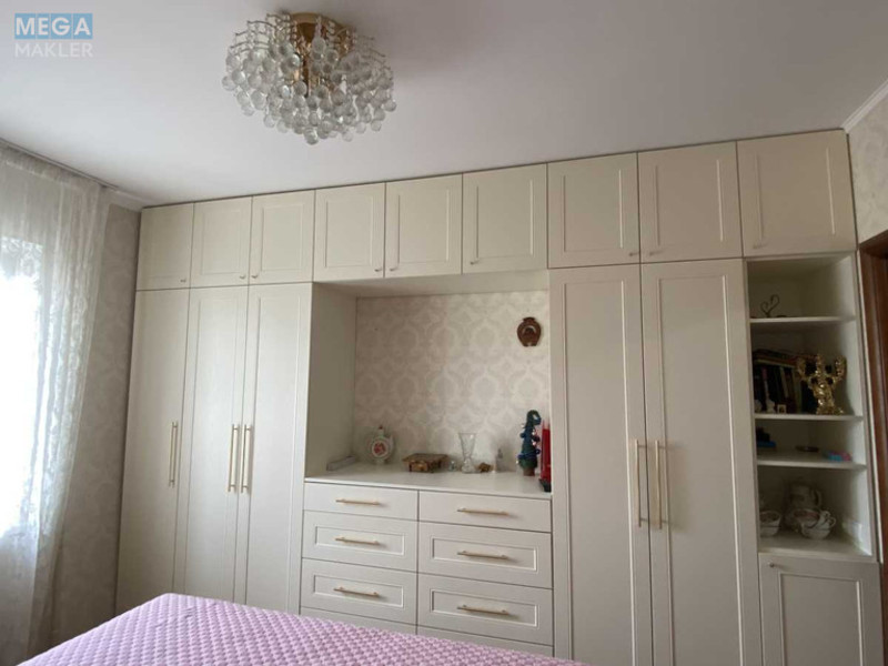 Оренда 3 кімнатної квартири, <a class="location-link" href="/kiev/" title="Недвижимость Київ">Київ</a>, <a class="location-link" href="/kiev/desnyanskij/" title="Недвижимость Деснянський район">Деснянський р-н</a>, Владимира Маяковского просп., 40 (изображение 3)