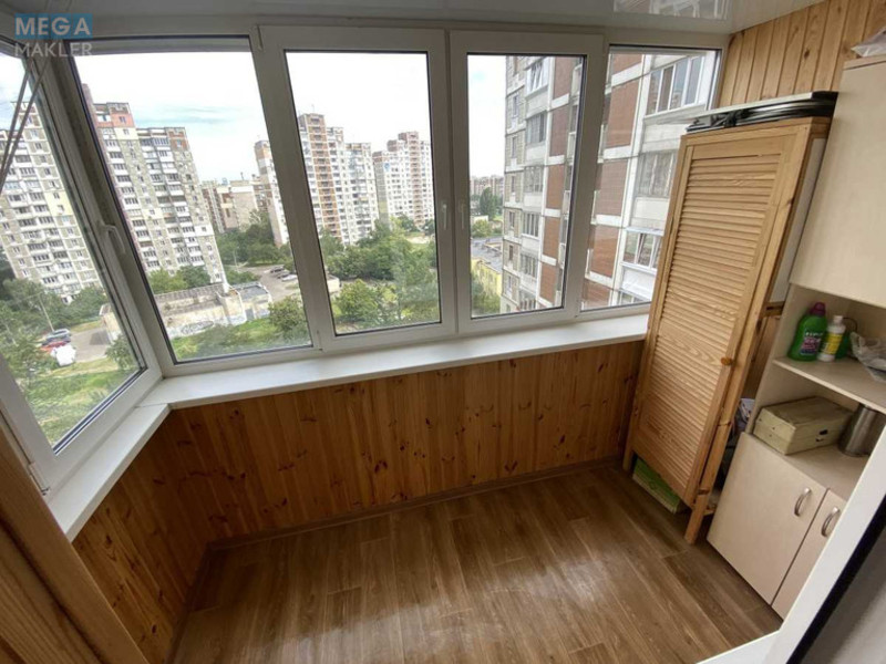 Оренда 3 кімнатної квартири, <a class="location-link" href="/kiev/" title="Недвижимость Київ">Київ</a>, <a class="location-link" href="/kiev/desnyanskij/" title="Недвижимость Деснянський район">Деснянський р-н</a>, Владимира Маяковского просп., 40 (изображение 9)