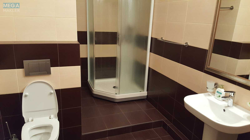 Оренда 4 кімнатні квартири, <a class="location-link" href="/kiev/" title="Недвижимость Київ">Київ</a>, <a class="location-link" href="/kiev/pecherskij/" title="Недвижимость Печерский район">Печерский р-н</a>, Зверинецкая ул., 59 (изображение 4)
