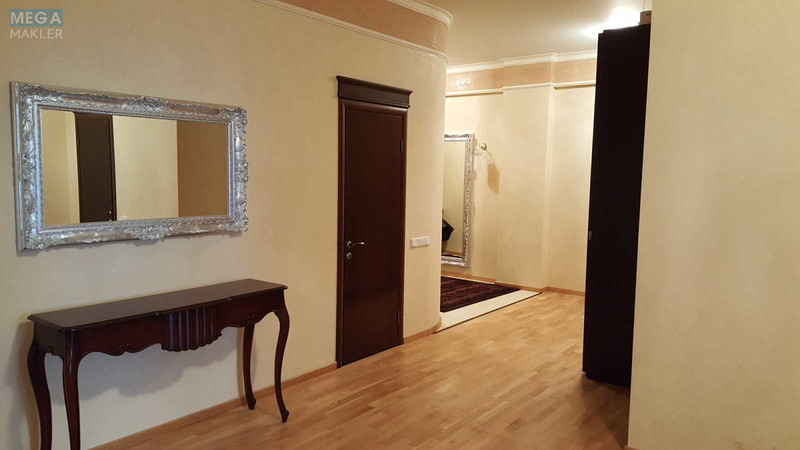 Оренда 4 кімнатні квартири, <a class="location-link" href="/kiev/" title="Недвижимость Київ">Київ</a>, <a class="location-link" href="/kiev/pecherskij/" title="Недвижимость Печерский район">Печерский р-н</a>, Зверинецкая ул., 59 (изображение 8)