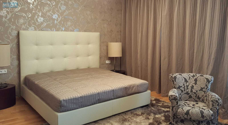 Оренда 4 кімнатні квартири, <a class="location-link" href="/kiev/" title="Недвижимость Київ">Київ</a>, <a class="location-link" href="/kiev/pecherskij/" title="Недвижимость Печерский район">Печерский р-н</a>, Зверинецкая ул., 59 (изображение 16)