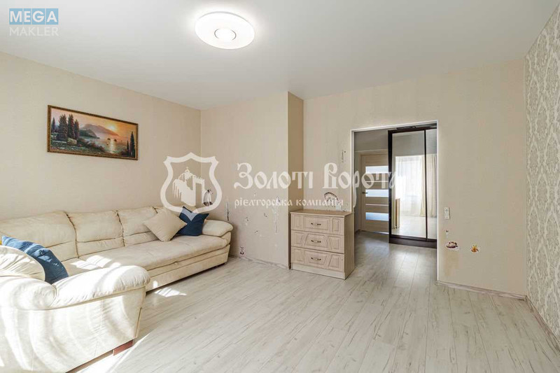 Продаж 2 кімнатної квартири (69/37/18), 6 пов. 10 пов. будинку, <a class="location-link" href="/sofievskaya-borshagovka/" title="Недвижимость Софіївська Борщагівка">Софіївська Борщагівка</a>, прт-т Героїв Небесної сотні, 34 (изображение 2)