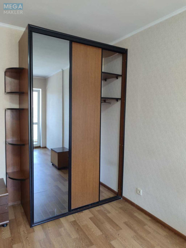 Продаж 1 кімнатної квартири (33/16/9), 2 пов. 9 пов. будинку, <a class="location-link" href="/kiev/" title="Недвижимость Київ">Київ</a>, <a class="location-link" href="/kiev/goloseevskij/" title="Недвижимость Голосіївський район">Голосіївський р-н</a>, Метрологическая ул., 58 (изображение 6)