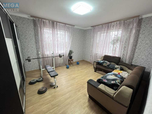 Продаж дома, 2&nbsp;поверху, 153&nbsp;кв.м, 5&nbsp;кімнат, ділянка 24&nbsp;сотки, <a class="location-link" href="/krasilovka-selo-kv-brovarskij-rajon/" title="Недвижимость Красилівка">Красилівка</a>, <a class="location-link" href="/krasilovka-selo-kv-brovarskij-rajon/desnyanskij/" title="Недвижимость Деснянский район">Деснянский р-н</a>, Кірова (изображение 13)