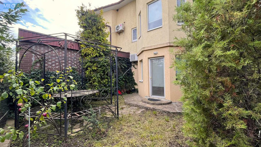 Продаж дома, 2&nbsp;поверху, 169,60&nbsp;кв.м, 3&nbsp;кімнати, ділянка 1,19&nbsp;сотка, <a class="location-link" href="/borispol/" title="Недвижимость Бориспіль">Бориспіль</a>, Яцютівка, 22 (изображение 6)