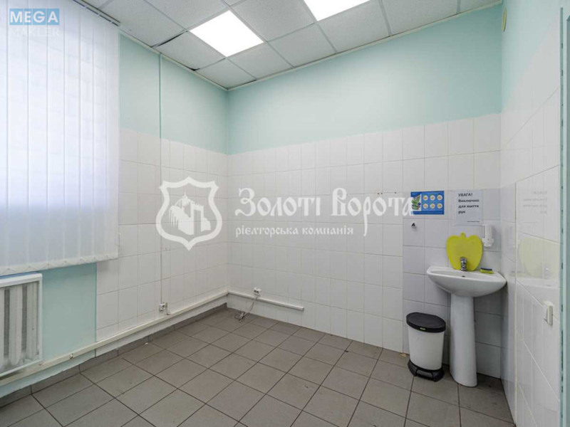 Продаж комерційної нерухомості, 174&nbsp;кв.м, под офис, <a class="location-link" href="/kiev/" title="Недвижимость Київ">Київ</a>, <a class="location-link" href="/kiev/obolonskij/" title="Недвижимость Оболонський район">Оболонський р-н</a>, Вишгородська вул., 38 (изображение 7)