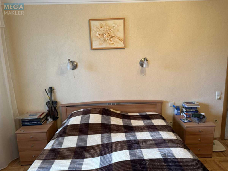 Оренда 3 кімнатної квартири, <a class="location-link" href="/kiev/" title="Недвижимость Київ">Київ</a>, <a class="location-link" href="/kiev/shevchenkovskij/" title="Недвижимость Шевченківський район">Шевченківський р-н</a>, Шулявська вул., 15 (изображение 7)