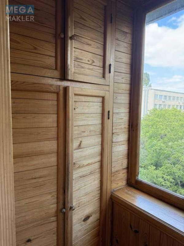 Оренда 3 кімнатної квартири, <a class="location-link" href="/kiev/" title="Недвижимость Київ">Київ</a>, <a class="location-link" href="/kiev/shevchenkovskij/" title="Недвижимость Шевченківський район">Шевченківський р-н</a>, Шулявська вул., 15 (изображение 8)