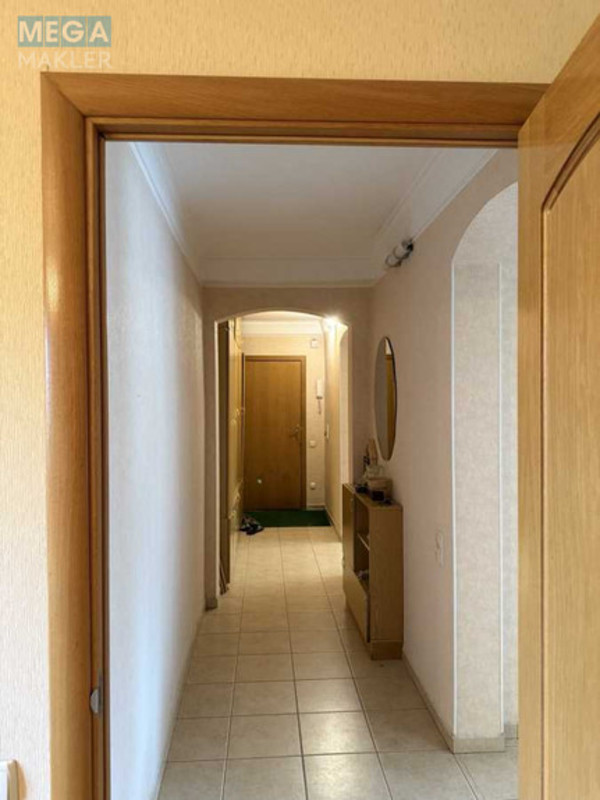 Оренда 3 кімнатної квартири, <a class="location-link" href="/kiev/" title="Недвижимость Київ">Київ</a>, <a class="location-link" href="/kiev/shevchenkovskij/" title="Недвижимость Шевченківський район">Шевченківський р-н</a>, Шулявська вул., 15 (изображение 11)
