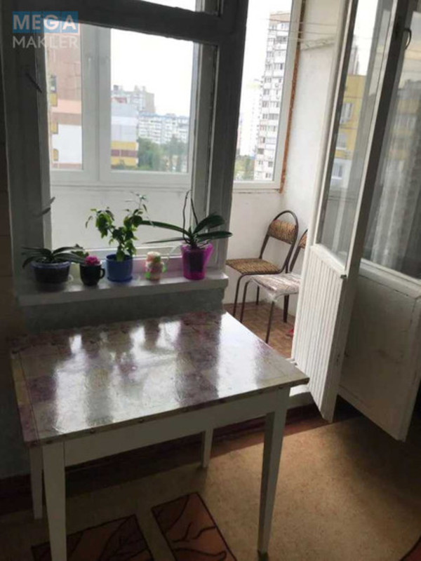 Продаж 1 кімнатної квартири (37,5/19/7,5), 8 пов. 9 пов. будинку, <a class="location-link" href="/kiev/" title="Недвижимость Київ">Київ</a>, <a class="location-link" href="/kiev/desnyanskij/" title="Недвижимость Деснянський район">Деснянський р-н</a>, Теодора Драйзера ул., 11А (изображение 4)