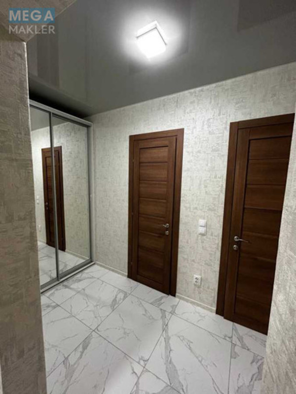Новобудова, 25 поверхів, <a class="location-link" href="/kiev/" title="Недвижимость Київ">Київ</a>, <a class="location-link" href="/kiev/podolskij/" title="Недвижимость Подольский район">Подольский р-н</a>, Ревуцкого ул., 54 (изображение 13)