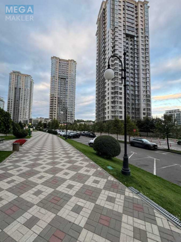 Продаж комерційної нерухомості, 125,40&nbsp;кв.м, под офис, <a class="location-link" href="/kiev/" title="Недвижимость Київ">Київ</a>, <a class="location-link" href="/kiev/pecherskij/" title="Недвижимость Печерський район">Печерський р-н</a>, Андрія Верхогляда вул., 15 (изображение 9)