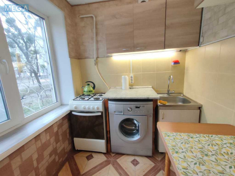 Оренда 1 кімнатної квартири, <a class="location-link" href="/kiev/" title="Недвижимость Київ">Київ</a>, <a class="location-link" href="/kiev/dneprovskij/" title="Недвижимость Дніпровський район">Дніпровський р-н</a>, Бажова вул., 6 (изображение 2)