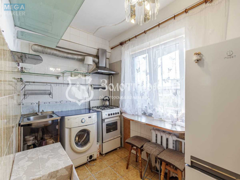 Продаж 2 кімнатної квартири (43,2/25/6,5), 9 пов. 9 пов. будинку, <a class="location-link" href="/kiev/" title="Недвижимость Київ">Київ</a>, <a class="location-link" href="/kiev/svyatoshinskij/" title="Недвижимость Святошинський район">Святошинський р-н</a>, Ромена Роллана бульв., 13а (изображение 9)