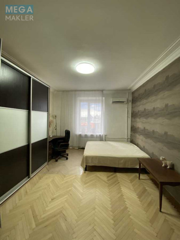 Оренда 3 кімнатної квартири, <a class="location-link" href="/kiev/" title="Недвижимость Київ">Київ</a>, <a class="location-link" href="/kiev/dneprovskij/" title="Недвижимость Дніпровський район">Дніпровський р-н</a>, Строителей пер., 38/14 (изображение 4)