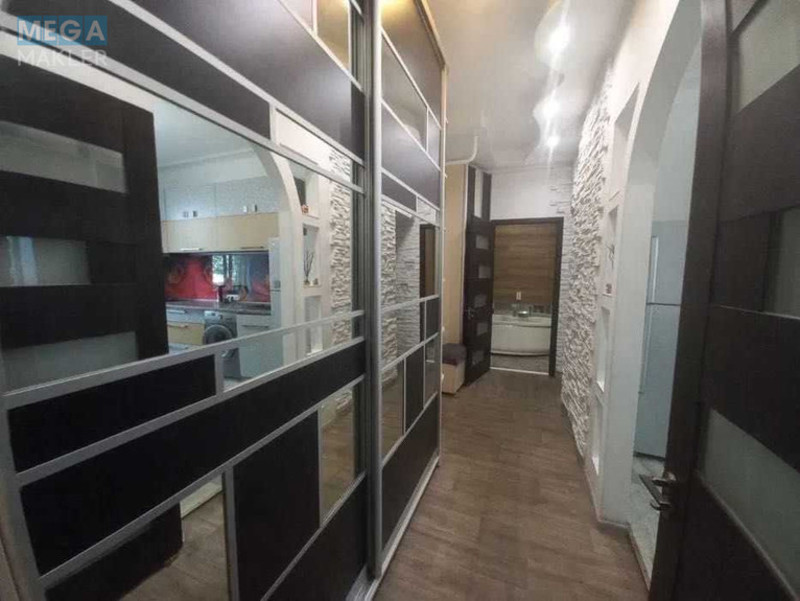 Оренда 2 кімнатної квартири, <a class="location-link" href="/kiev/" title="Недвижимость Київ">Київ</a>, <a class="location-link" href="/kiev/goloseevskij/" title="Недвижимость Голосіївський район">Голосіївський р-н</a>, Велика Васильківська вул., 120 (изображение 3)