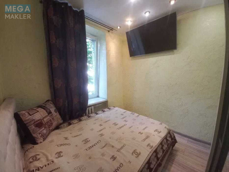 Оренда 2 кімнатної квартири, <a class="location-link" href="/kiev/" title="Недвижимость Київ">Київ</a>, <a class="location-link" href="/kiev/goloseevskij/" title="Недвижимость Голосіївський район">Голосіївський р-н</a>, Велика Васильківська вул., 120 (изображение 8)