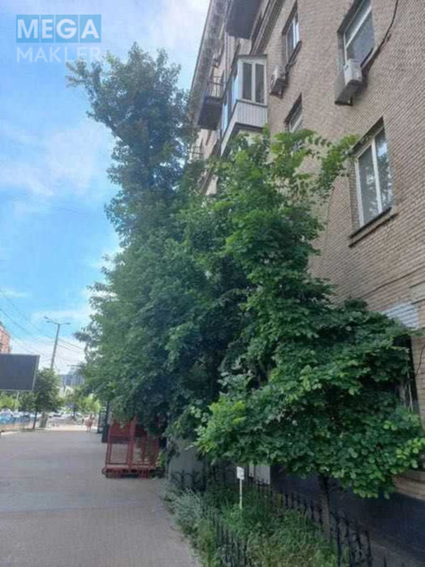 Оренда 2 кімнатної квартири, <a class="location-link" href="/kiev/" title="Недвижимость Київ">Київ</a>, <a class="location-link" href="/kiev/goloseevskij/" title="Недвижимость Голосіївський район">Голосіївський р-н</a>, Велика Васильківська вул., 120 (изображение 18)