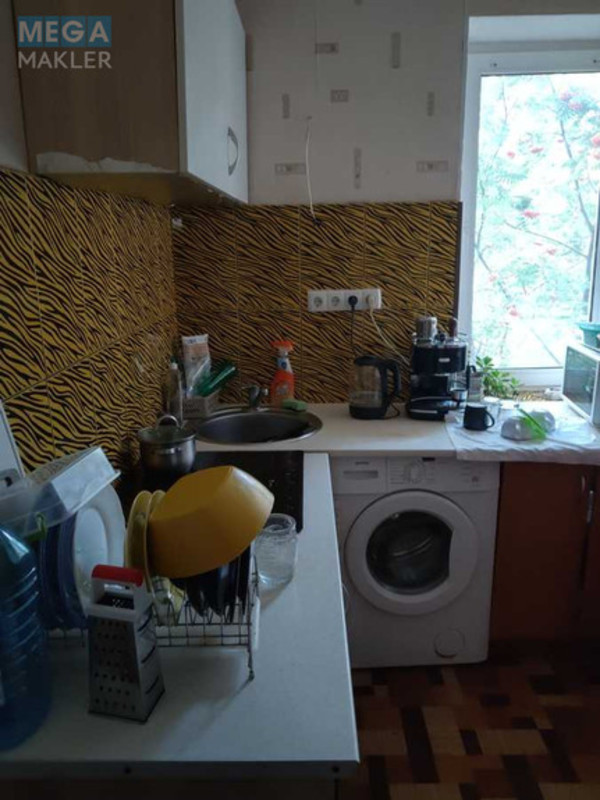 Оренда кімнати (підселення), <a class="location-link" href="/kiev/" title="Недвижимость Київ">Київ</a>, <a class="location-link" href="/kiev/podolskij/" title="Недвижимость Подільський район">Подільський р-н</a>, Полковая ул. (изображение 2)