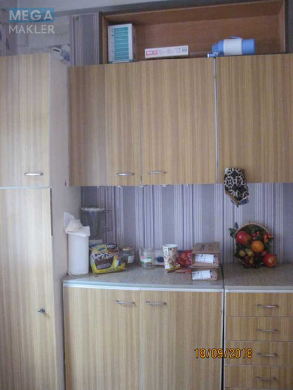 Оренда 3 кімнатної квартири, <a class="location-link" href="/kiev/" title="Недвижимость Київ">Київ</a>, <a class="location-link" href="/kiev/shevchenkovskij/" title="Недвижимость Шевченківський район">Шевченківський р-н</a>, Олександра Довженка вул., 12 (изображение 13)