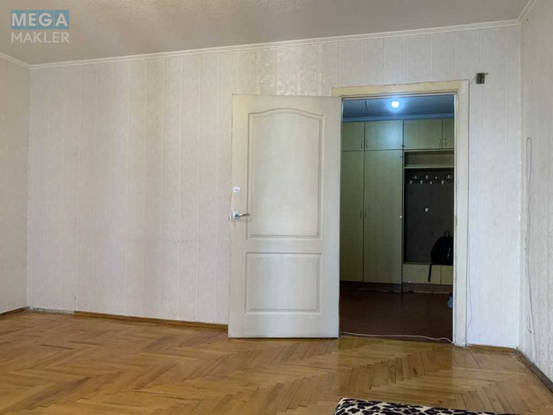 Продаж 2 кімнатної квартири (65/33/9,7), 9 пов. 10 пов. будинку, <a class="location-link" href="/kiev/" title="Недвижимость Київ">Київ</a>, <a class="location-link" href="/kiev/shevchenkovskij/" title="Недвижимость Шевченківський район">Шевченківський р-н</a>, Золотоустівська вул., 4 (изображение 4)