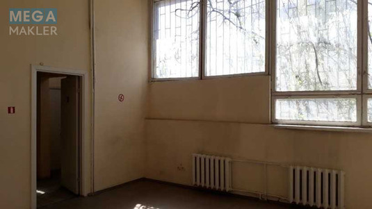 Оренда комерційної нерухомості, 183&nbsp;кв.м, под магазин, <a class="location-link" href="/kiev/" title="Недвижимость Київ">Київ</a>, <a class="location-link" href="/kiev/dneprovskij/" title="Недвижимость Дніпровський район">Дніпровський р-н</a>, Харьковское шоссе, 2 (изображение 9)
