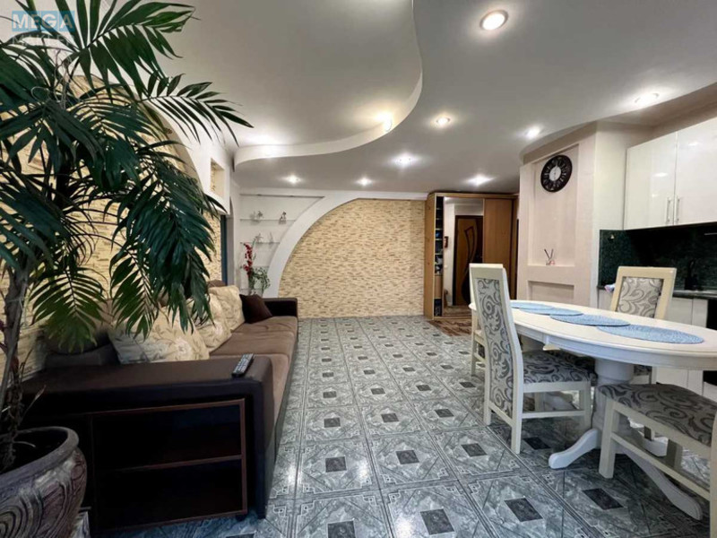 Оренда 4 кімнатні квартири, <a class="location-link" href="/kiev/" title="Недвижимость Київ">Київ</a>, <a class="location-link" href="/kiev/dneprovskij/" title="Недвижимость Дніпровський район">Дніпровський р-н</a>, Плеханова ул. (изображение 5)