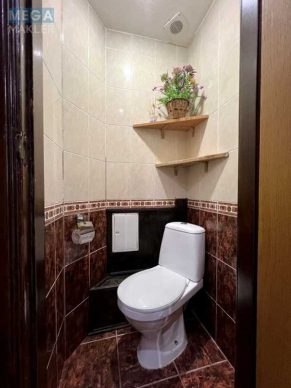 Оренда 4 кімнатні квартири, <a class="location-link" href="/kiev/" title="Недвижимость Київ">Київ</a>, <a class="location-link" href="/kiev/dneprovskij/" title="Недвижимость Дніпровський район">Дніпровський р-н</a>, Плеханова ул. (изображение 13)