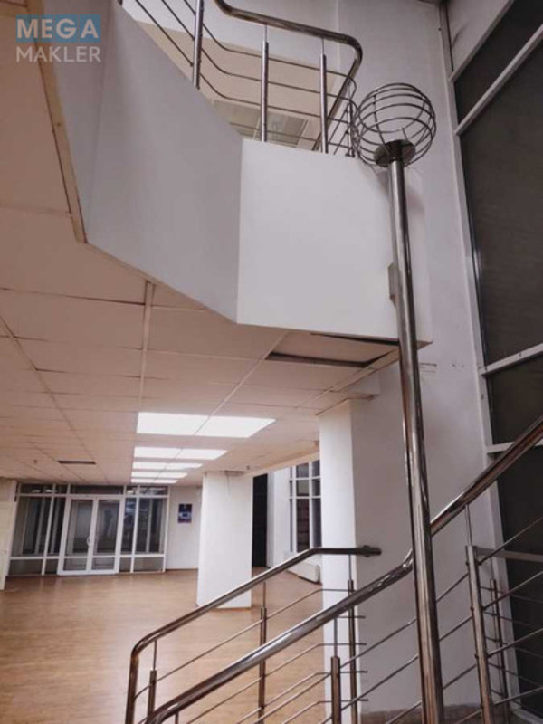 Оренда комерційної нерухомості, 246&nbsp;кв.м, под магазин, <a class="location-link" href="/kiev/" title="Недвижимость Київ">Київ</a>, <a class="location-link" href="/kiev/shevchenkovskij/" title="Недвижимость Шевченківський район">Шевченківський р-н</a>, Павлівська вул., 18 (изображение 8)