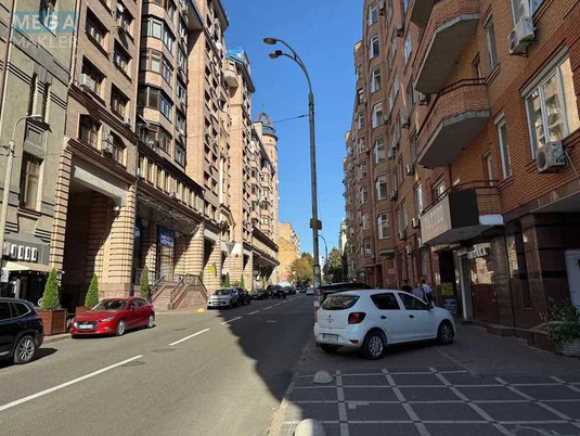 Оренда комерційної нерухомості, 246&nbsp;кв.м, под магазин, <a class="location-link" href="/kiev/" title="Недвижимость Київ">Київ</a>, <a class="location-link" href="/kiev/shevchenkovskij/" title="Недвижимость Шевченківський район">Шевченківський р-н</a>, Павлівська вул., 18 (изображение 17)