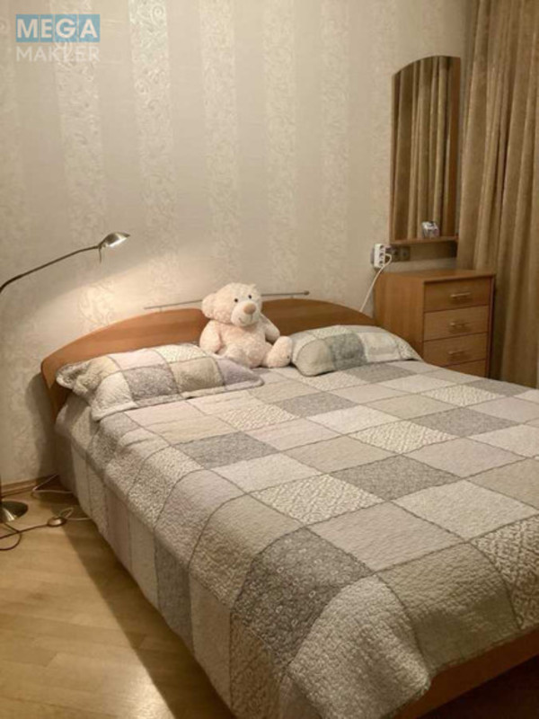 Оренда 3 кімнатної квартири, <a class="location-link" href="/kiev/" title="Недвижимость Київ">Київ</a>, <a class="location-link" href="/kiev/pecherskij/" title="Недвижимость Печерский район">Печерский р-н</a>, Панаса Мирного вул., 11 (изображение 7)
