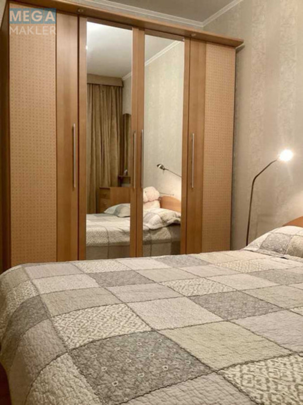 Оренда 3 кімнатної квартири, <a class="location-link" href="/kiev/" title="Недвижимость Київ">Київ</a>, <a class="location-link" href="/kiev/pecherskij/" title="Недвижимость Печерский район">Печерский р-н</a>, Панаса Мирного вул., 11 (изображение 9)