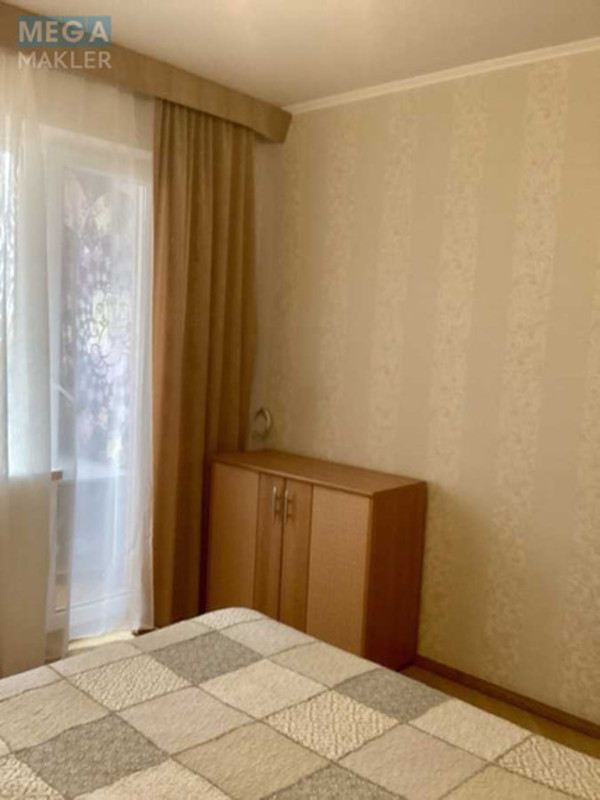 Оренда 3 кімнатної квартири, <a class="location-link" href="/kiev/" title="Недвижимость Київ">Київ</a>, <a class="location-link" href="/kiev/pecherskij/" title="Недвижимость Печерский район">Печерский р-н</a>, Панаса Мирного вул., 11 (изображение 10)