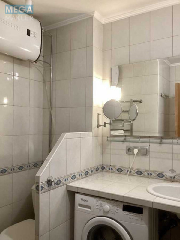 Оренда 3 кімнатної квартири, <a class="location-link" href="/kiev/" title="Недвижимость Київ">Київ</a>, <a class="location-link" href="/kiev/pecherskij/" title="Недвижимость Печерский район">Печерский р-н</a>, Панаса Мирного вул., 11 (изображение 16)