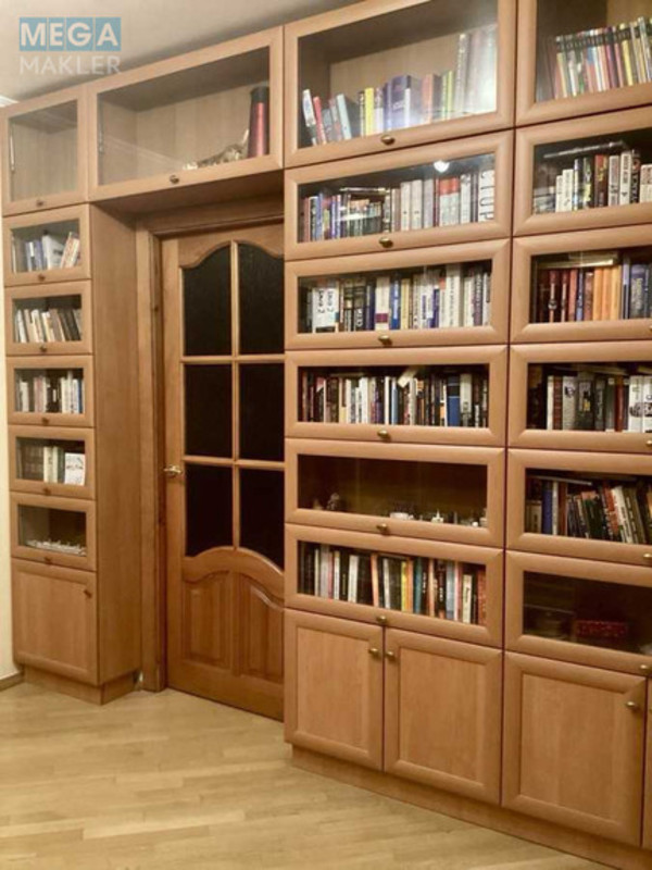 Оренда 3 кімнатної квартири, <a class="location-link" href="/kiev/" title="Недвижимость Київ">Київ</a>, <a class="location-link" href="/kiev/pecherskij/" title="Недвижимость Печерский район">Печерский р-н</a>, Панаса Мирного вул., 11 (изображение 20)