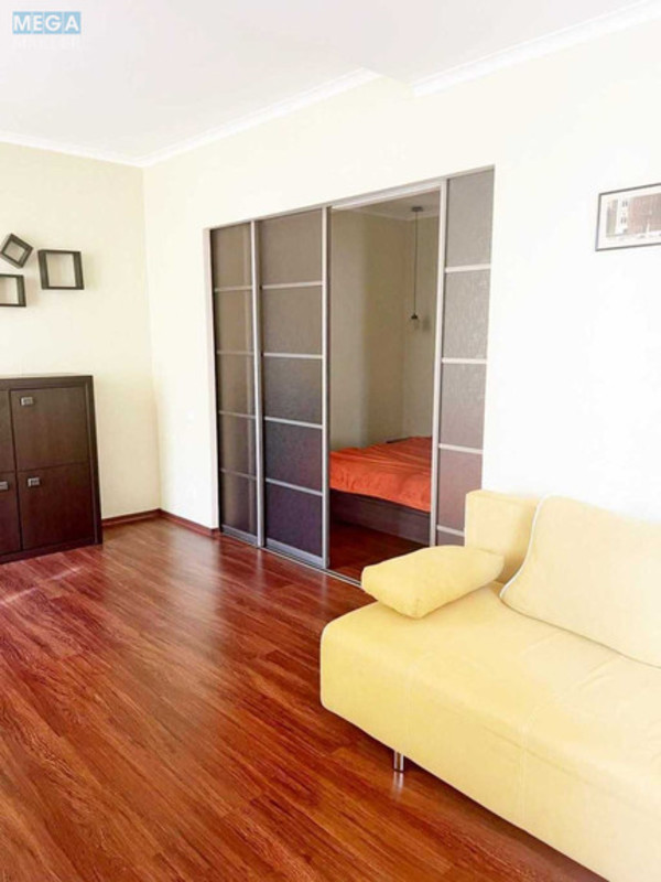 Оренда 1 кімнатної квартири, <a class="location-link" href="/kiev/" title="Недвижимость Київ">Київ</a>, <a class="location-link" href="/kiev/svyatoshinskij/" title="Недвижимость Святошинський район">Святошинський р-н</a>, Кольцова бульв., 14д (изображение 3)