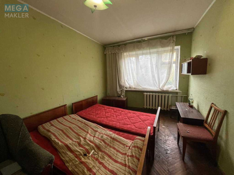 Продаж 2 кімнатної квартири (46/?/6), 5 пов. 5 пов. будинку, <a class="location-link" href="/kiev/" title="Недвижимость Київ">Київ</a>, <a class="location-link" href="/kiev/shevchenkovskij/" title="Недвижимость Шевченківський район">Шевченківський р-н</a>, Салютна вул., 8 (изображение 11)