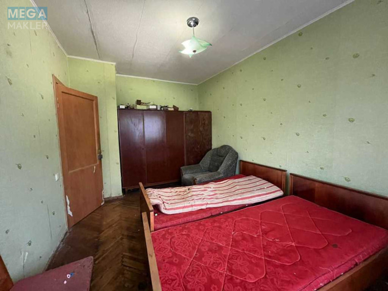 Продаж 2 кімнатної квартири (46/?/6), 5 пов. 5 пов. будинку, <a class="location-link" href="/kiev/" title="Недвижимость Київ">Київ</a>, <a class="location-link" href="/kiev/shevchenkovskij/" title="Недвижимость Шевченківський район">Шевченківський р-н</a>, Салютна вул., 8 (изображение 12)