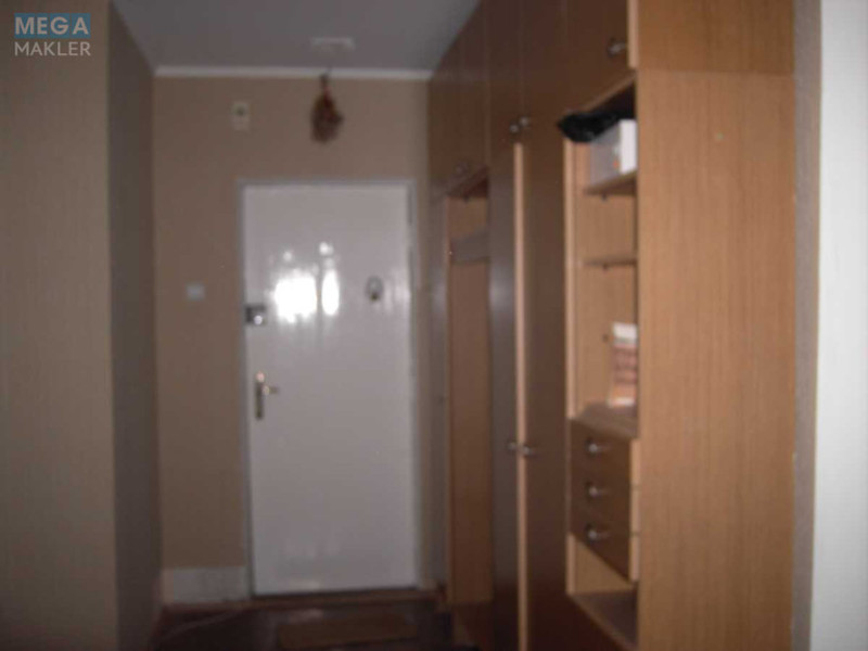 Оренда кімнати (підселення), <a class="location-link" href="/kiev/" title="Недвижимость Київ">Київ</a>, <a class="location-link" href="/kiev/svyatoshinskij/" title="Недвижимость Святошинський район">Святошинський р-н</a>, Ирпенская ул., 66 (изображение 3)
