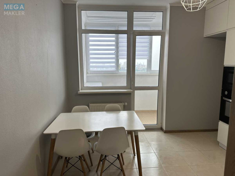 Продаж 3 кімнатної квартири (80/42/11), 21 пов. 25 пов. будинку, <a class="location-link" href="/kiev/" title="Недвижимость Київ">Київ</a>, <a class="location-link" href="/kiev/darnickij/" title="Недвижимость Дарницький район">Дарницький р-н</a>, Олени Пчілки вул., 3 (изображение 14)