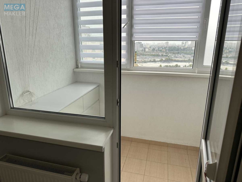 Продаж 3 кімнатної квартири (80/42/11), 21 пов. 25 пов. будинку, <a class="location-link" href="/kiev/" title="Недвижимость Київ">Київ</a>, <a class="location-link" href="/kiev/darnickij/" title="Недвижимость Дарницький район">Дарницький р-н</a>, Олени Пчілки вул., 3 (изображение 23)