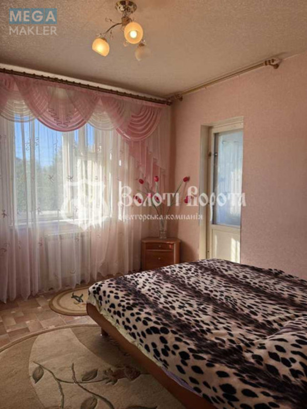 Продаж дома, 2&nbsp;поверху, 214&nbsp;кв.м, 4&nbsp;кімнати, ділянка 15&nbsp;соток, <a class="location-link" href="/belogorodka-selo-kv/" title="Недвижимость Білогородка">Білогородка</a>, Жовтнева, 3 (изображение 8)