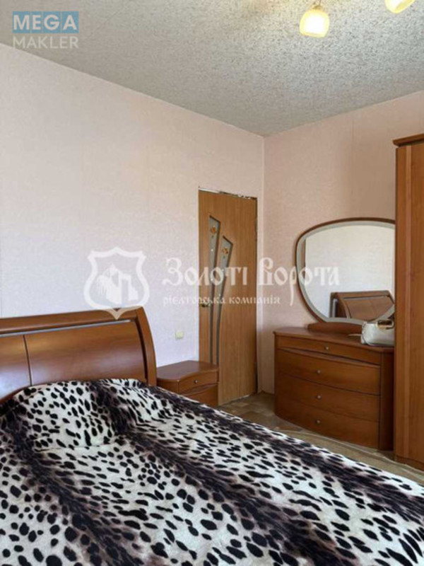 Продаж дома, 2&nbsp;поверху, 214&nbsp;кв.м, 4&nbsp;кімнати, ділянка 15&nbsp;соток, <a class="location-link" href="/belogorodka-selo-kv/" title="Недвижимость Білогородка">Білогородка</a>, Жовтнева, 3 (изображение 9)