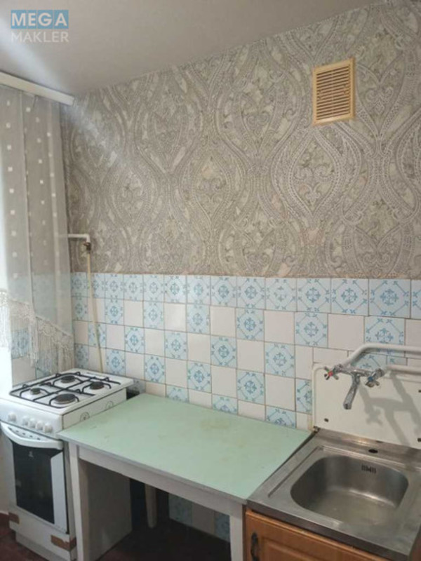 Оренда 1 кімнатної квартири, <a class="location-link" href="/kiev/" title="Недвижимость Київ">Київ</a>, <a class="location-link" href="/kiev/solomenskij/" title="Недвижимость Солом'янський район">Солом'янський р-н</a>, Петра Нищинского ул., 12 (изображение 6)