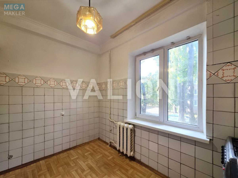 Продаж 2 кімнатної квартири (45,6/29/6,4), 2 пов. 5 пов. будинку, <a class="location-link" href="/kiev/" title="Недвижимость Київ">Київ</a>, <a class="location-link" href="/kiev/svyatoshinskij/" title="Недвижимость Святошинський район">Святошинський р-н</a>, Литвиненко-Вольгемут вул., 1б (изображение 2)
