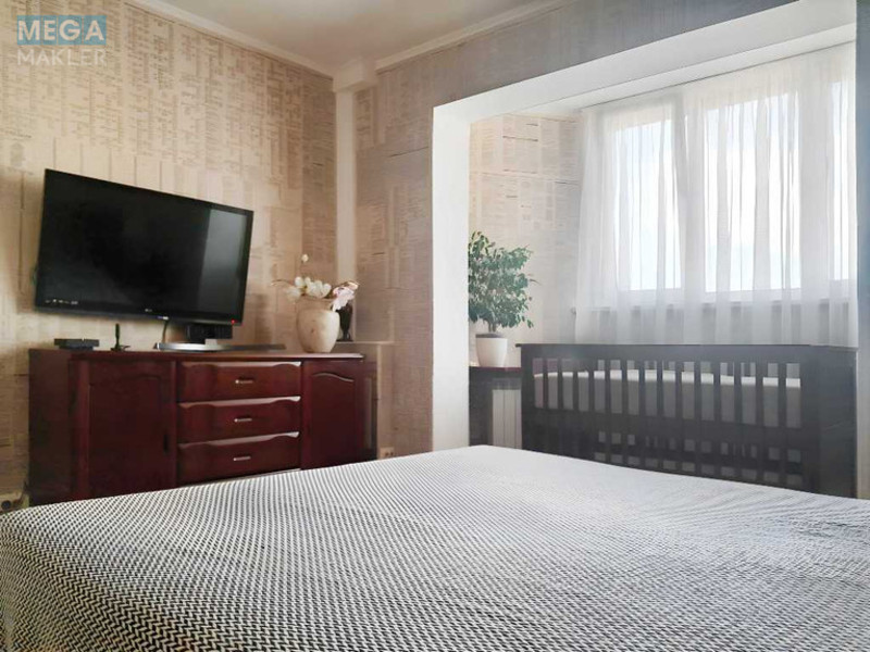 Оренда 3 кімнатної квартири, <a class="location-link" href="/kiev/" title="Недвижимость Київ">Київ</a>, <a class="location-link" href="/kiev/darnickij/" title="Недвижимость Дарницький район">Дарницький р-н</a>, Бориса Гмирі вул., 1Б/6 (изображение 10)