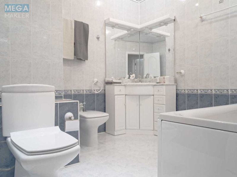 Оренда 3 кімнатної квартири, <a class="location-link" href="/kiev/" title="Недвижимость Київ">Київ</a>, <a class="location-link" href="/kiev/darnickij/" title="Недвижимость Дарницький район">Дарницький р-н</a>, Бориса Гмирі вул., 1Б/6 (изображение 15)