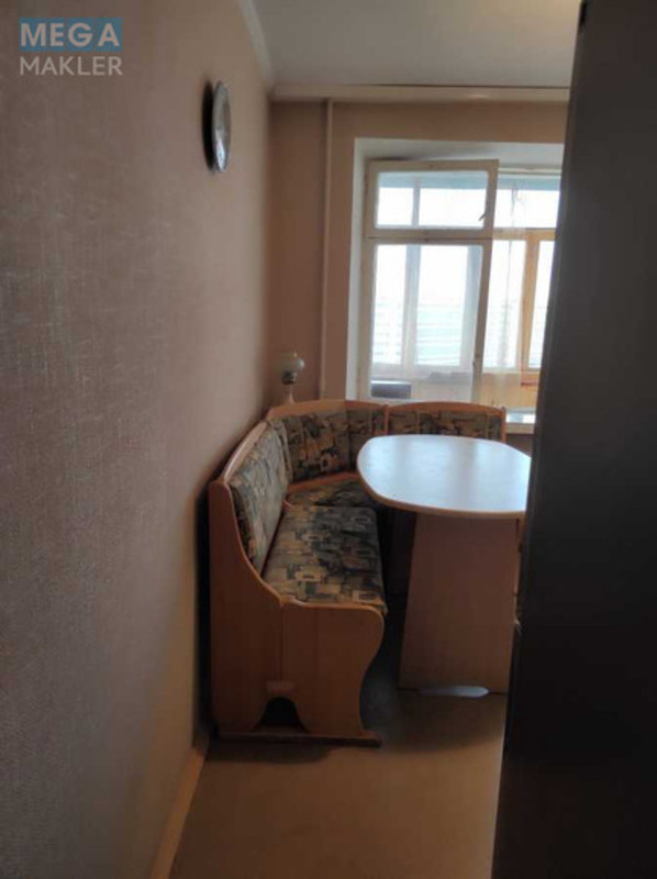 Оренда 1 кімнатної квартири, <a class="location-link" href="/kiev/" title="Недвижимость Київ">Київ</a>, <a class="location-link" href="/kiev/pecherskij/" title="Недвижимость Печерський район">Печерський р-н</a>, Московська вул., 8 (изображение 4)