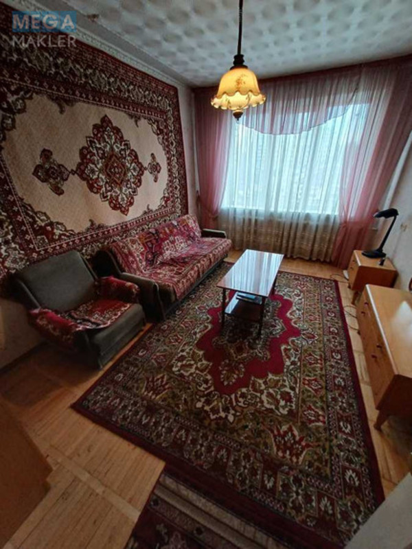 Оренда 3 кімнатної квартири, <a class="location-link" href="/kiev/" title="Недвижимость Київ">Київ</a>, <a class="location-link" href="/kiev/pecherskij/" title="Недвижимость Печерський район">Печерський р-н</a>, Старонаводницкая ул., 8а (изображение 2)